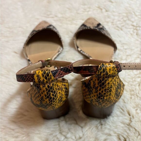 Gibson & Latimer Leilani shoes in Snake Print size 7 - Picture 6 of 8